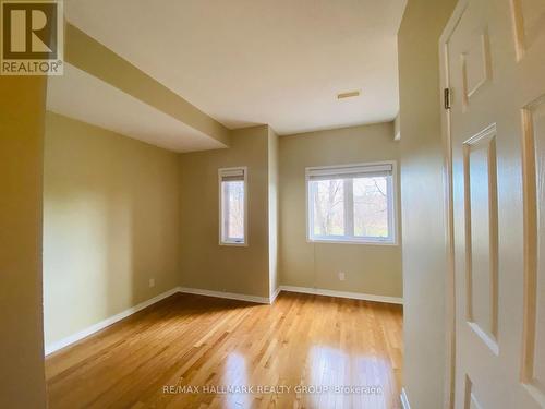 338 London Terrace, Ottawa, ON - Indoor Photo Showing Other Room