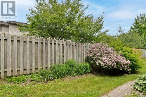 49 - 217 Martinet Avenue, London East (East I), ON - Outdoor