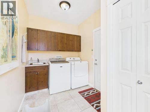 12 Wildflower Court, Osoyoos, BC - Indoor Photo Showing Laundry Room