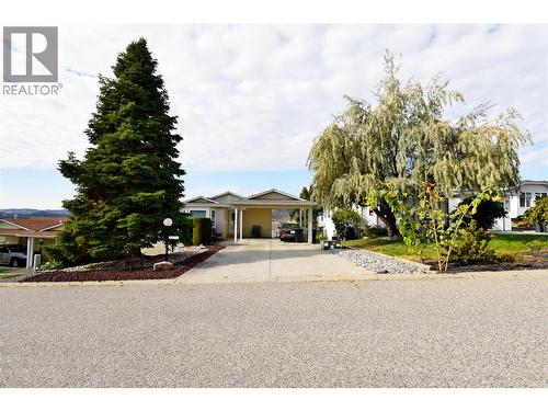 6427 Spencer Road, Kelowna, BC - Outdoor