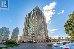 1007 - 8 LEE CENTRE DRIVE  Toronto, ON M1H 3H8
