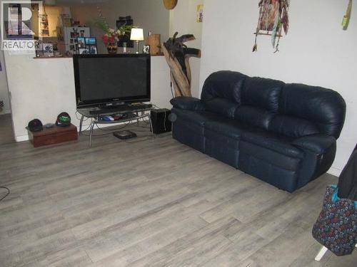 1 & 2 1168 N Second Avenue, Williams Lake, BC - Indoor