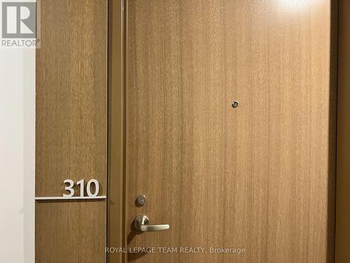 310 - 360 Deschatelets Avenue, Ottawa, ON - Indoor Photo Showing Other Room