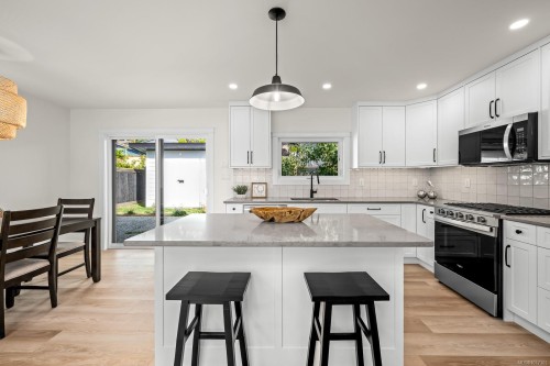 451 Mcphedran Rd South, Campbell River, BC 