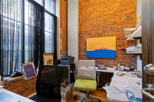 101-534 Yates St, Victoria, BC 