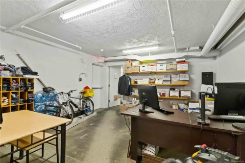 101-534 Yates St, Victoria, BC 