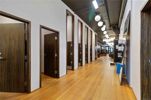 101-534 Yates St, Victoria, BC 