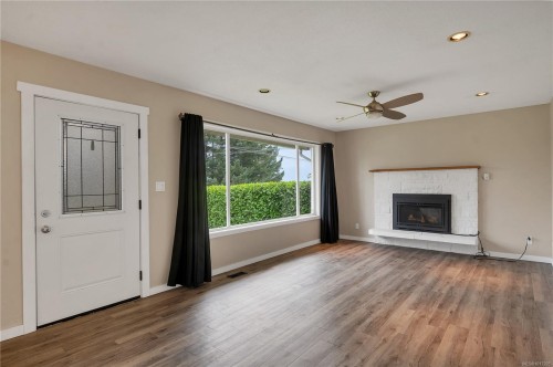 736 Nancy Greene Dr, Campbell River, BC 