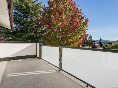 727 Paskin Way, Saanich, BC 