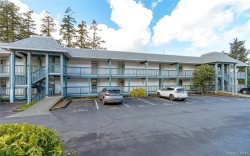 206-3089 Barons Rd  Nanaimo, BC V9T 3Y6