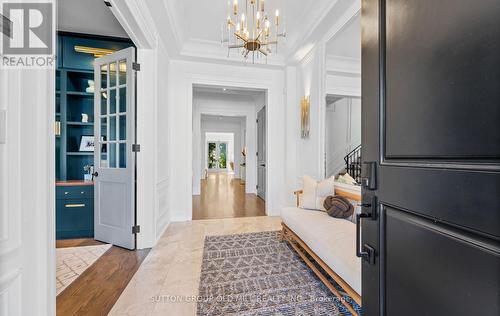 8 Cumberland Drive, Mississauga, ON - Indoor Photo Showing Other Room