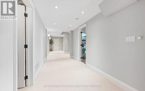 8 Cumberland Drive, Mississauga, ON - Indoor Photo Showing Other Room