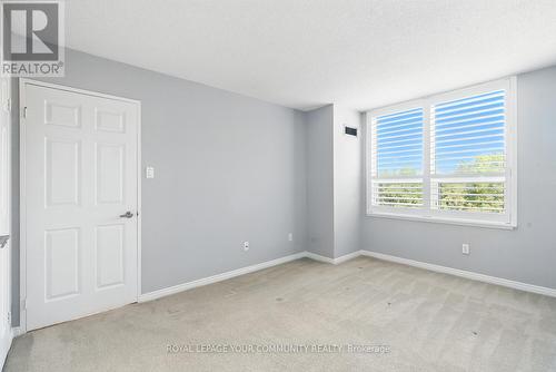 305 - 14924 Yonge Street, Aurora, ON - Indoor Photo Showing Other Room