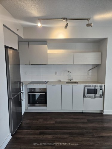 1603-20 Thomas Riley Road, Toronto, ON - Indoor Photo Showing Kitchen