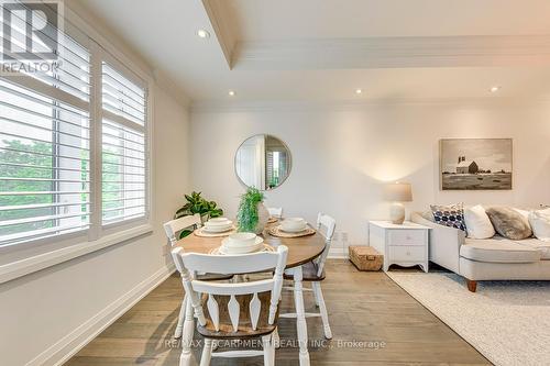 401 - 70 Stewart Street, Oakville, ON - Indoor Photo Showing Dining Room