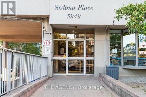 1207 - 5949 YONGE STREET  Toronto, ON M2M 3V8