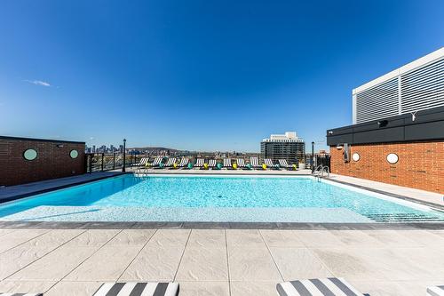 Piscine - 1805-200 Rue Marie-Charles-Le Moyne, Longueuil (Le Vieux-Longueuil), QC - Outdoor With In Ground Pool