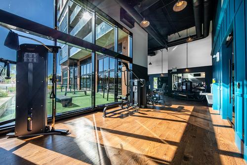 Salle d'exercice - 1805-200 Rue Marie-Charles-Le Moyne, Longueuil (Le Vieux-Longueuil), QC - Indoor Photo Showing Gym Room