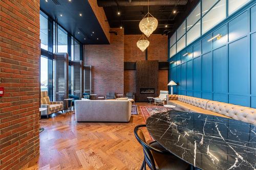 Hall d'entrée/Vestibule - 1805-200 Rue Marie-Charles-Le Moyne, Longueuil (Le Vieux-Longueuil), QC -  With Exterior