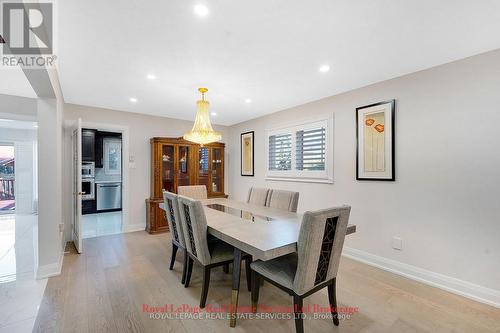 2088 Kempton Park Drive, Mississauga, ON - Indoor Photo Showing Dining Room