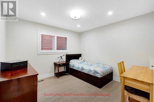 2088 Kempton Park Drive, Mississauga, ON - Indoor Photo Showing Bedroom