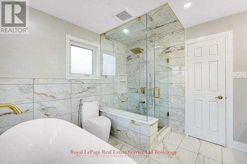 2088 Kempton Park Drive, Mississauga, ON - Indoor Photo Showing Bathroom