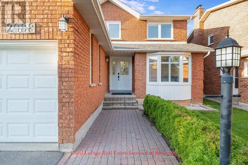 2088 Kempton Park Drive, Mississauga, ON - Outdoor