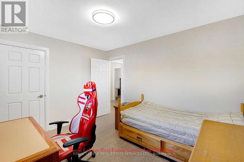 2088 Kempton Park Drive, Mississauga, ON - Indoor Photo Showing Bedroom
