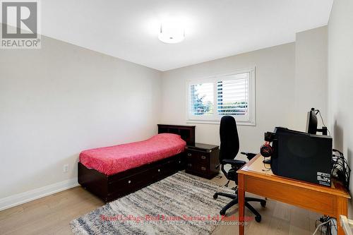 2088 Kempton Park Drive, Mississauga, ON - Indoor Photo Showing Bedroom