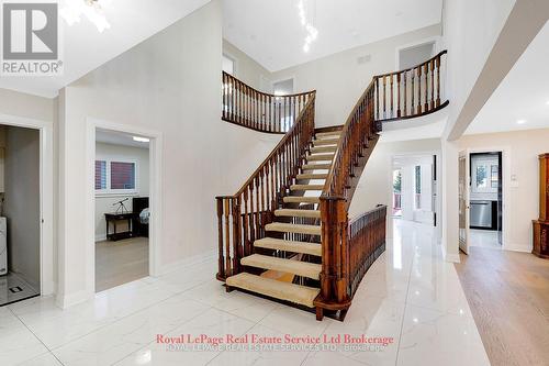 2088 Kempton Park Drive, Mississauga, ON - Indoor Photo Showing Other Room