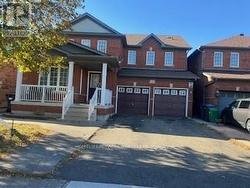 18 FAIRHILL AVENUE  Brampton, ON L7A 2A9