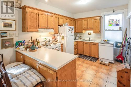 1 & 2 - 737 William Street N, London East (East F), ON - Indoor Photo Showing Kitchen With Double Sink