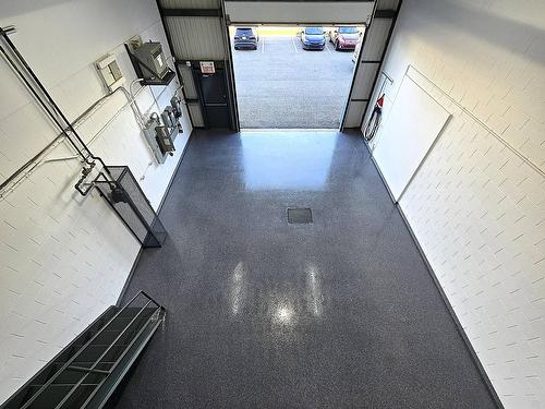 Warehouse - 573 Boul. Du Curé-Boivin, Boisbriand, QC 