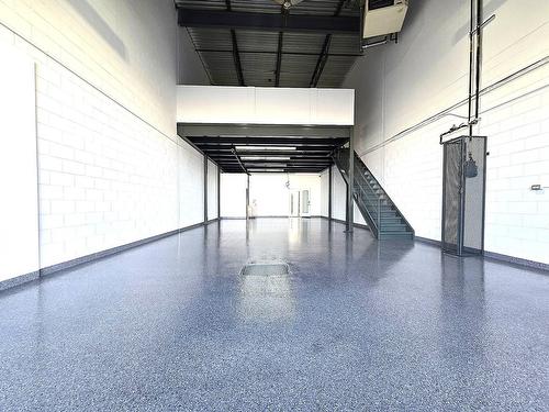 Warehouse - 573 Boul. Du Curé-Boivin, Boisbriand, QC 