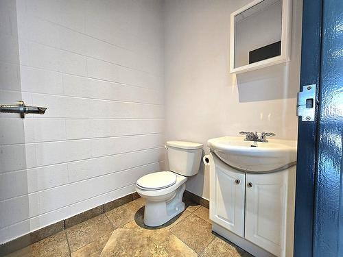 Powder room - 573 Boul. Du Curé-Boivin, Boisbriand, QC 