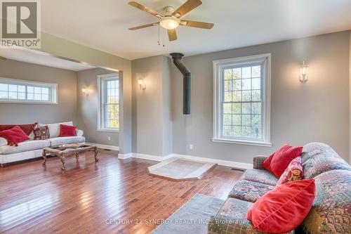 13 Brandelle Lane, Tay Valley, ON - Indoor Photo Showing Living Room