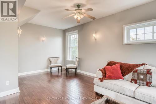 13 Brandelle Lane, Tay Valley, ON - Indoor Photo Showing Living Room