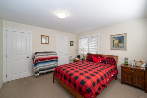 6003 Stonehaven Dr, Duncan, BC 