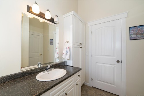 6003 Stonehaven Dr, Duncan, BC 