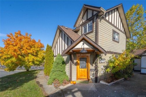 6003 Stonehaven Dr, Duncan, BC 