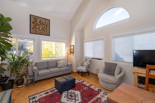 6003 Stonehaven Dr, Duncan, BC 