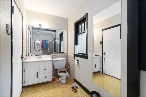 5447 Fowler Rd, Saanich, BC 