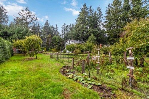 5447 Fowler Rd, Saanich, BC 