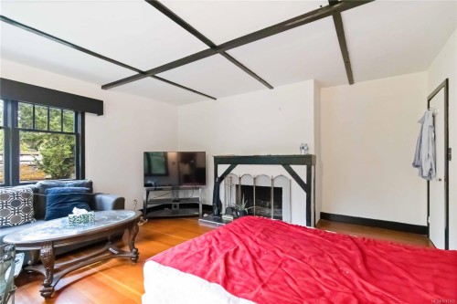 5447 Fowler Rd, Saanich, BC 