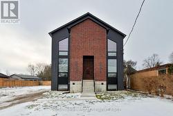 417 BASELINE ROAD E  London South (South G), ON N6C 2P5