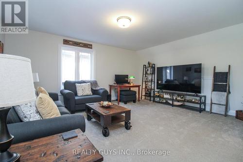 322 Cullen Trail, Peterborough (Northcrest Ward 5), ON - Indoor Photo Showing Living Room