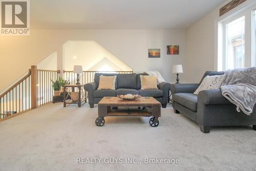 322 Cullen Trail, Peterborough (Northcrest Ward 5), ON - Indoor Photo Showing Living Room