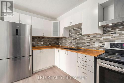 2502 - 1380 Prince Of Wales Drive, Ottawa, ON - Indoor Photo Showing Kitchen With Double Sink With Upgraded Kitchen