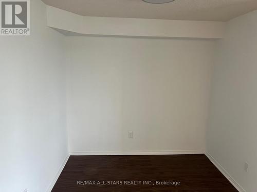 611 - 5 Greystone Walk Drive, Toronto, ON - Indoor