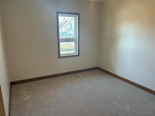 619 10Th Street, Brandon, MB - Indoor Photo Showing Other Room